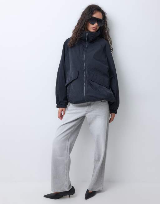 ARKET Nylon-Windbreaker mit Taillenbund in Schwarz, 2 von 5