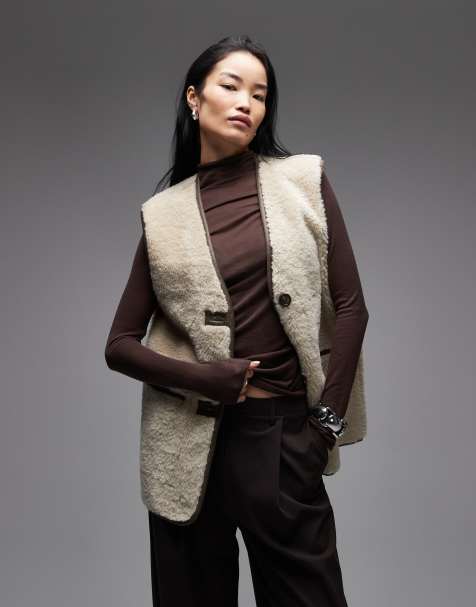 ARKET - Oversized gilet van imitatieschapenvacht in beige - view 1