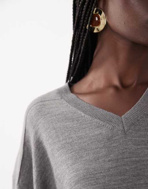 ARKET oversized trui van merinowol met V-hals in grijs, 3 van 4