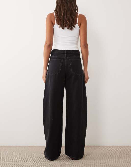 ARKET Peony vaqueros baggy de pernera barrel en negro, 2 de 5