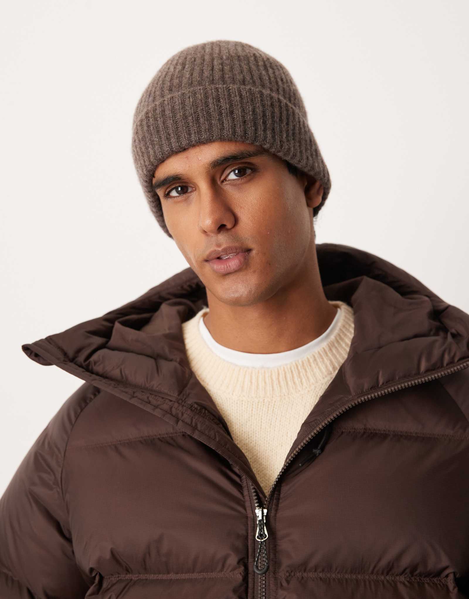 Коричневая шапочка из чистого трикотажа ARKET premium