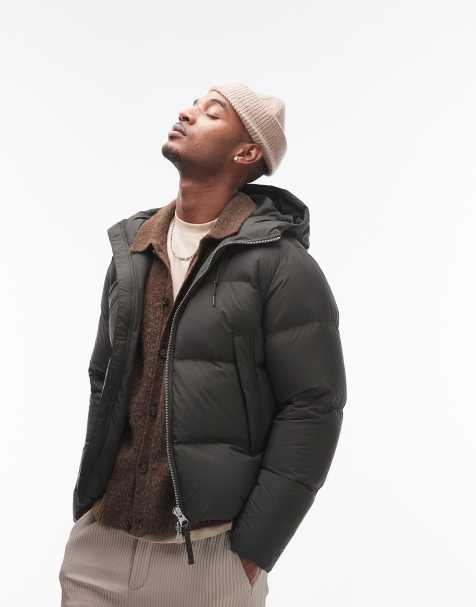 ARKET – Pufferjacke in dunklem Khaki mit Daunenfüllung und Kapuze - view 1