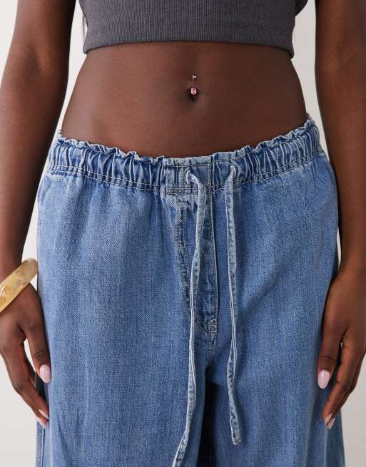 ARKET pull on barrel shape soft denim jeans in lightwash blue, 5 of 5