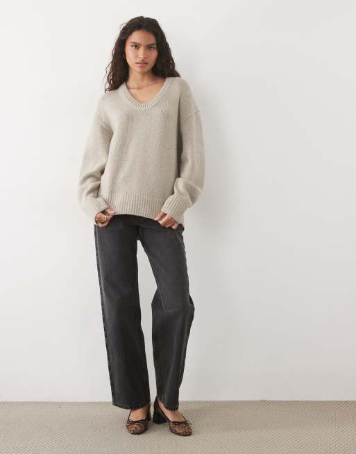 ARKET Pullover aus reiner Wolle mit tiefem U-Ausschnitt in Beige, 2 von 4