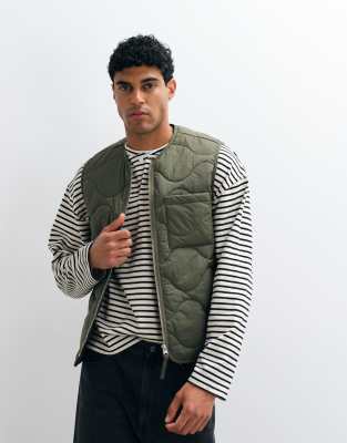 Arket Quilted Vest With Zip Front In Green