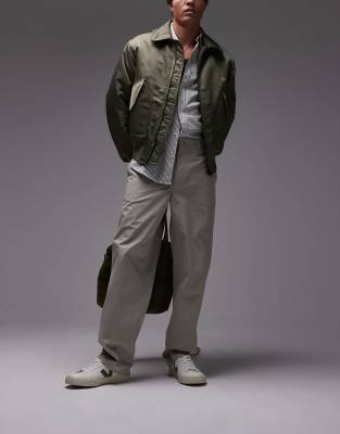 relaxed chino pants in dark beige-Gray