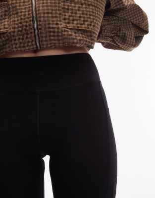 Arket Seamless Gym Leggings With Side Pockets In Black