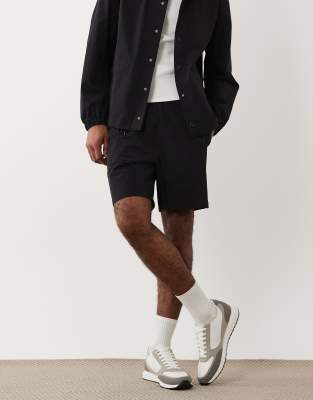 Arket Shorts In Black
