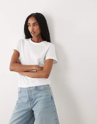 Arket Slim Sit Short Sleeved T-shirt In White
