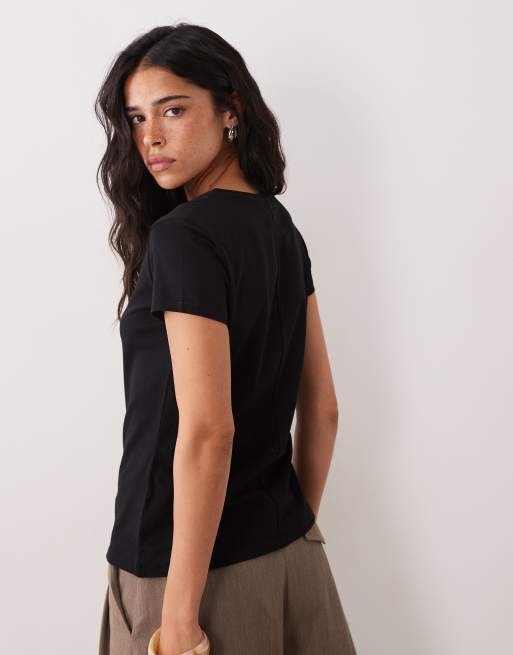 ARKET – Snow – Schmal geschnittenes Stretch-T-Shirt in Schwarz, 4 von 4