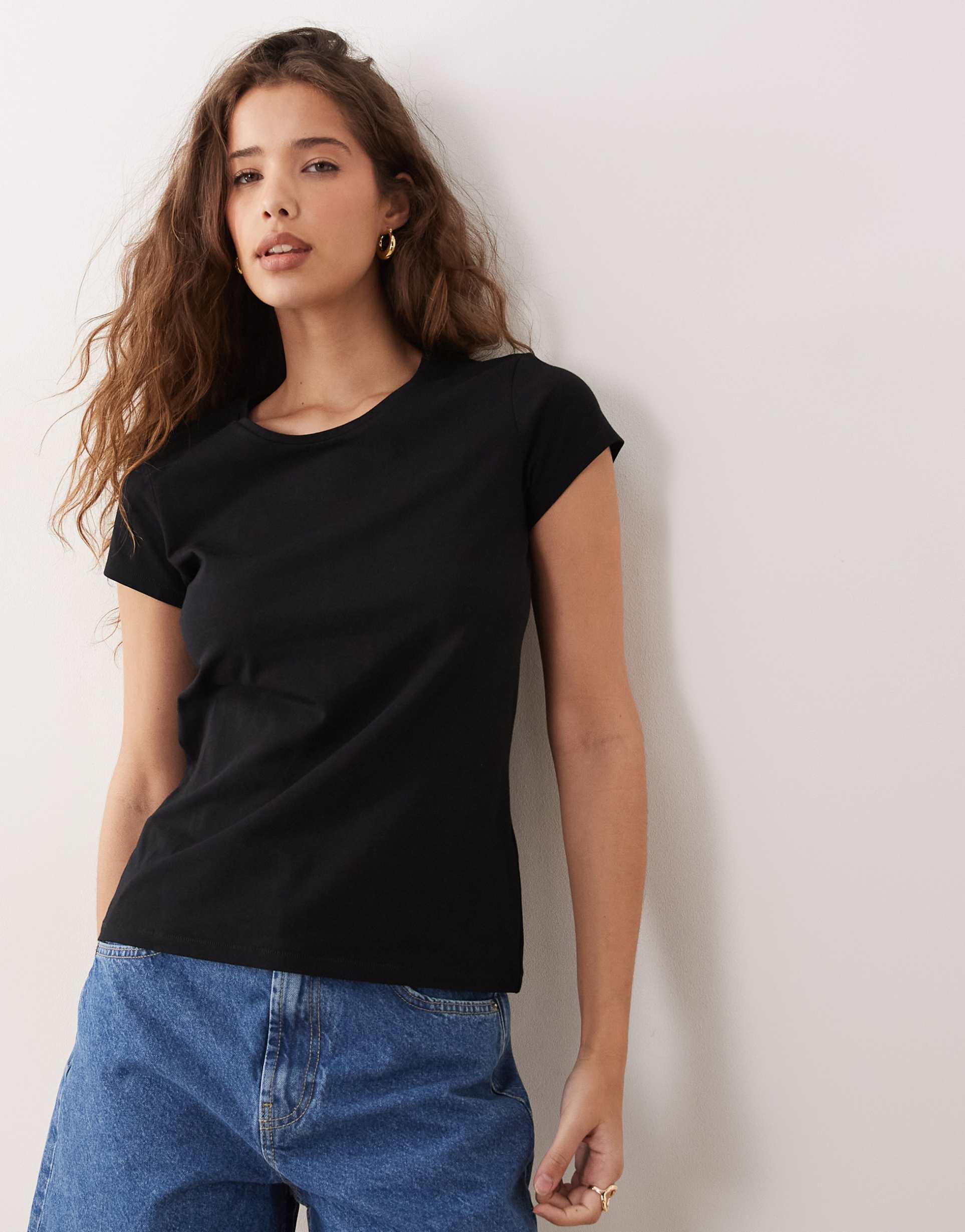 arket snow stretch slim t-shirt in black