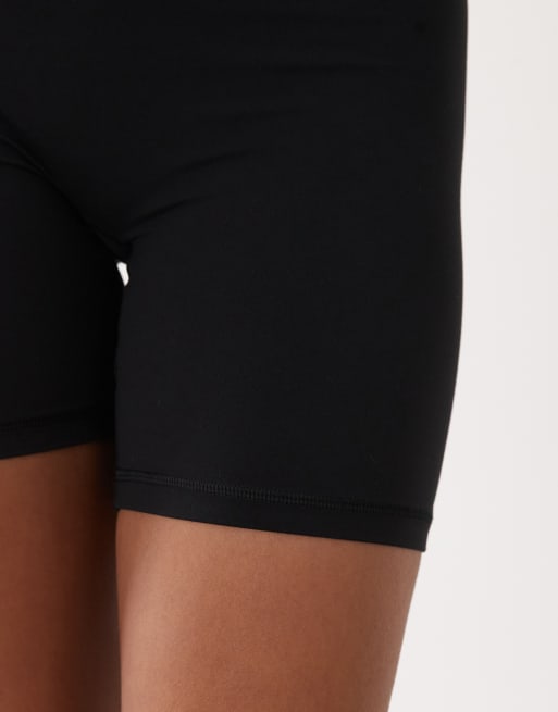 ARKET soft stretchy legging shorts in black, 4 of 5