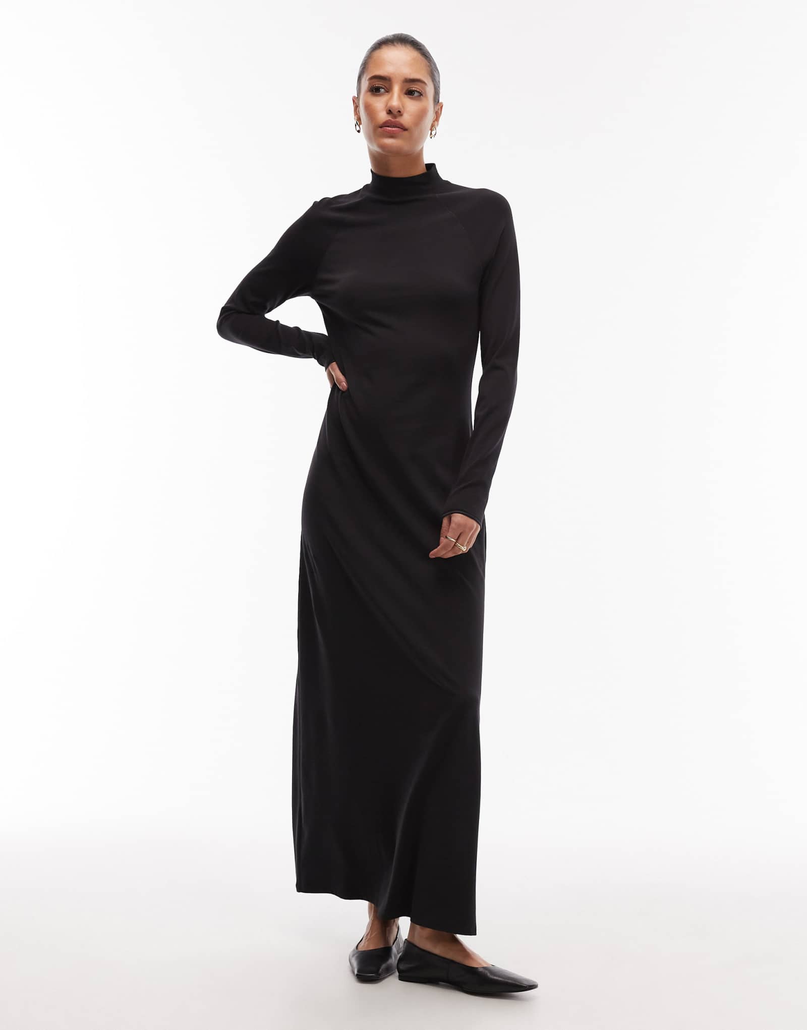 Черное макси-платье ARKET soft touch с длинным рукавом