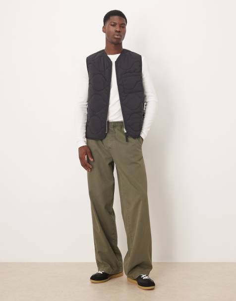 ARKET - Sort vest med vatteringer og lynlås foran - view 1