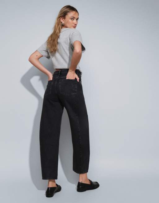 ARKET - Sorte forvaskede og tøndeformede jeans , 3 af 5