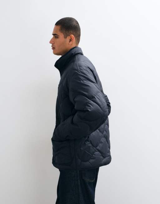 ARKET Steppjacke mit Daunen und Stehkragen in Marineblau, 4 von 5