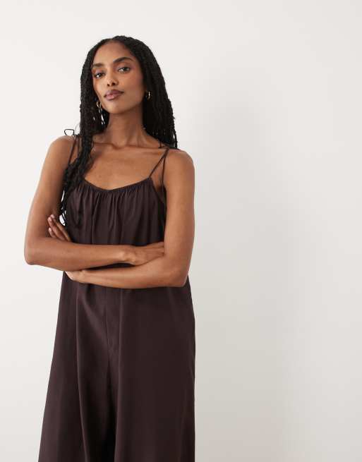 ARKET – Strand-Jumpsuit in Schokobraun mit Ballonschnitt, 2 von 4
