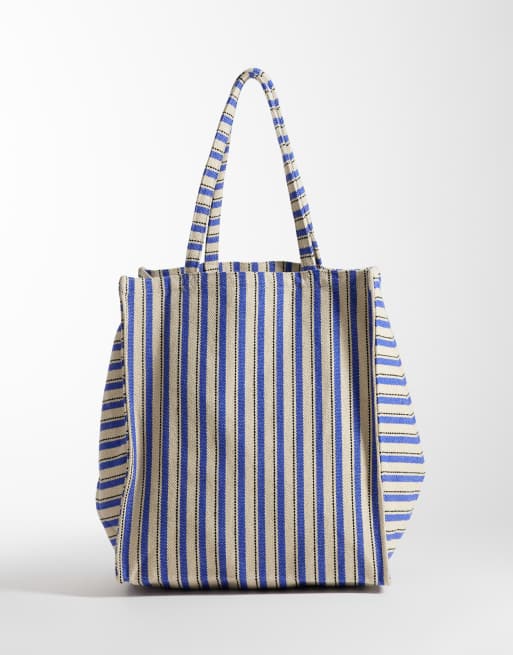 ARKET – Summer – Strandtragetasche in Blau gestreift, 4 von 4