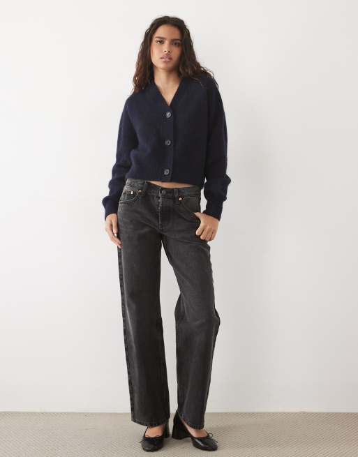 ARKET super soft Strickjacke mit V-Ausschnitt aus Alpaka-Wollmix in Marineblau, 2 von 4