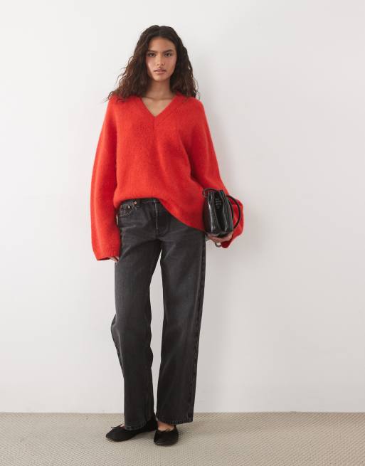 ARKET superweicher Pullover mit V-Ausschnitt aus Alpaka-Wollmix in leuchtendem Rot, 2 von 4
