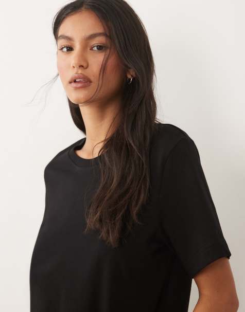 ARKET t-shirt i svart - view 1