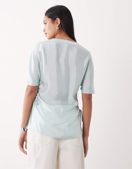 ARKET - T-shirt taglio lungo in raso verde menta con vita arricciata, 4 di 4