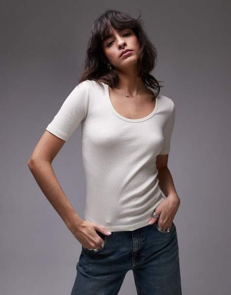 ARKET - T-shirt van geribbelde jersey met lage ronde hals in gebroken wit - view 1