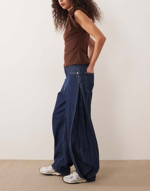 ARKET – Tiki – Mörkblå, tvättade jeans med barrelben, 3 av 5