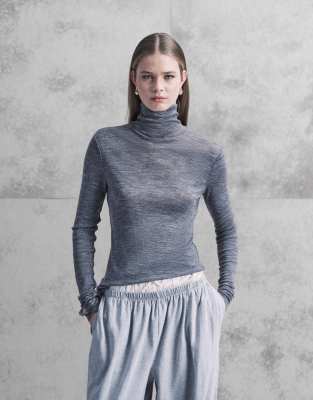 ARKET - Top semi-transparent en maille de laine mérinos à col roulé - Gris