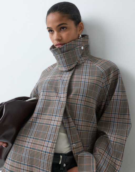 ARKET trenchcoat van gewaxt katoen met bies, bruin geruit, 2 van 5