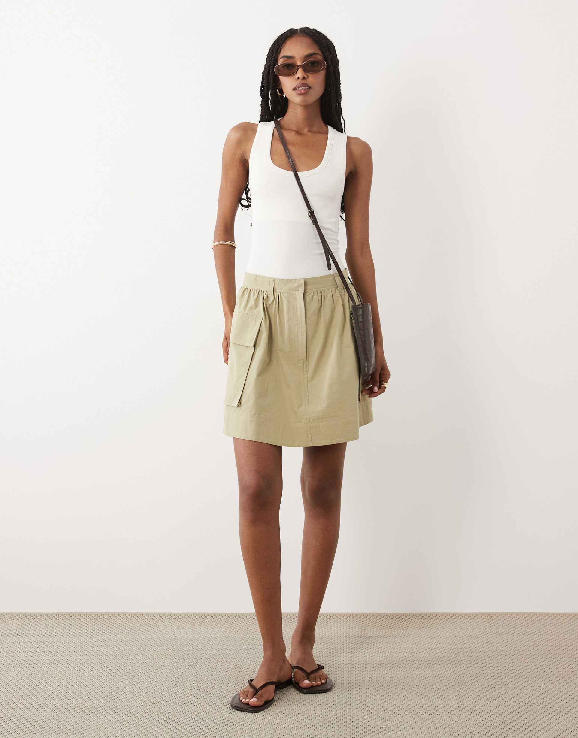 arket utility bubble mini skirt in beige