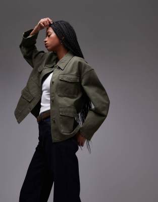 ARKET - Veste en jean cintrée dans le dos avec poches plaquées - Kaki délavé-Blanc