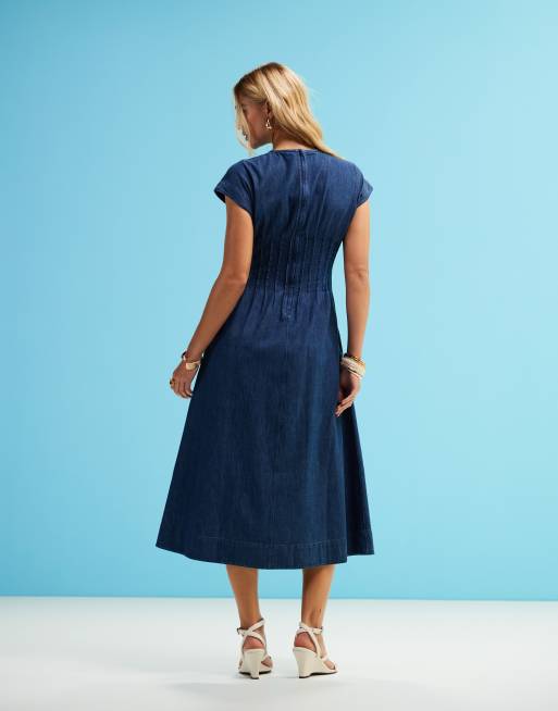 ARKET - Vestito midi in denim leggero blu lavaggio medio con corpino a pieghe, 3 di 4