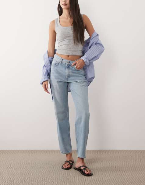 ARKET – Violet – Ballon-Jeans in hellblauer Waschung mit schmalem Schnitt - view 1