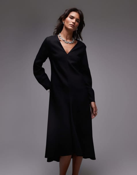 ARKET – Wollmix-Maxikleid in Schwarz mit V-Ausschnitt und nach hinten abfallendem Saum - view 1