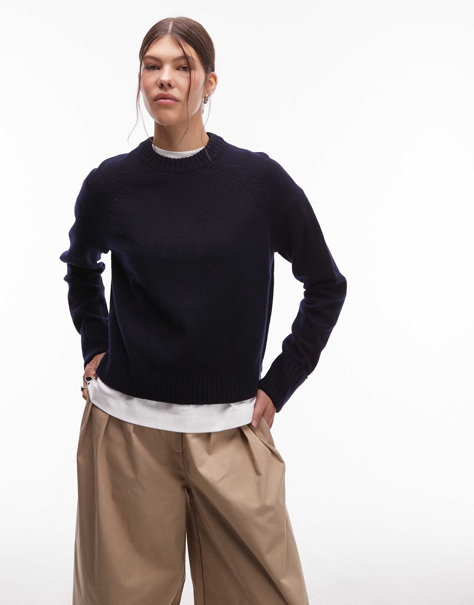 Свитер с круглым вырезом из смеси шерсти ARKET темно-синего цвета