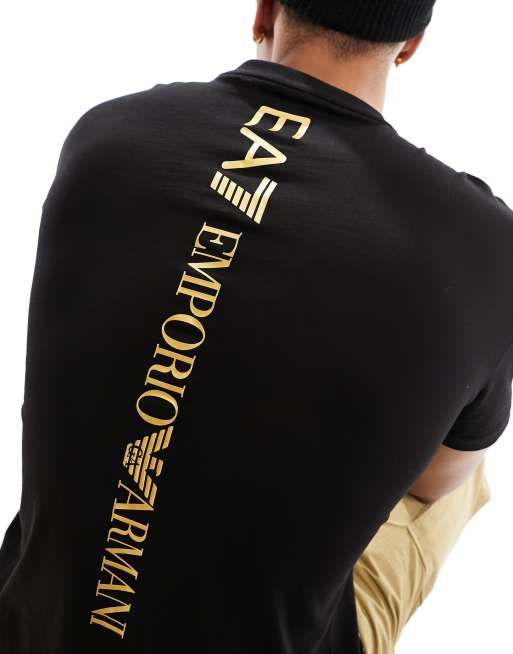 Armani – Czarny T-shirt z małym złotym logo EA7 na plecach, 4 z 4