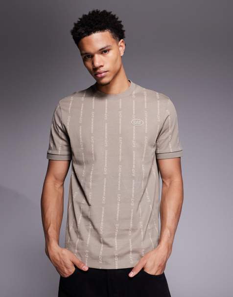Armani – EA7 – Beige t-shirt med heltäckande monogrammönster - view 1