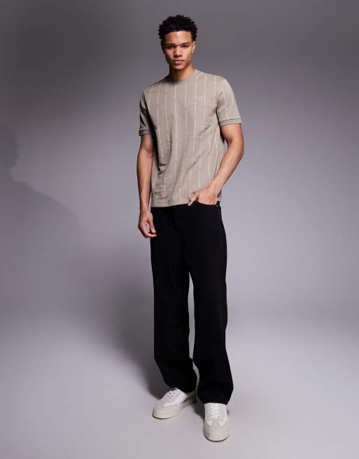 Armani – EA7 – Beżowy T-shirt ze wzorem z logo z monogramem na całej powierzchni, 2 z 5