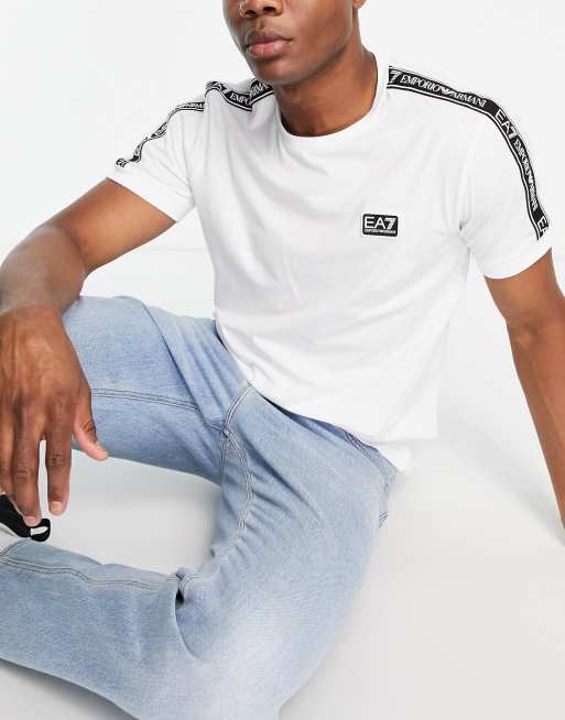 Armani – EA7 – Biały T-shirt z ozdobną taśmą z logo