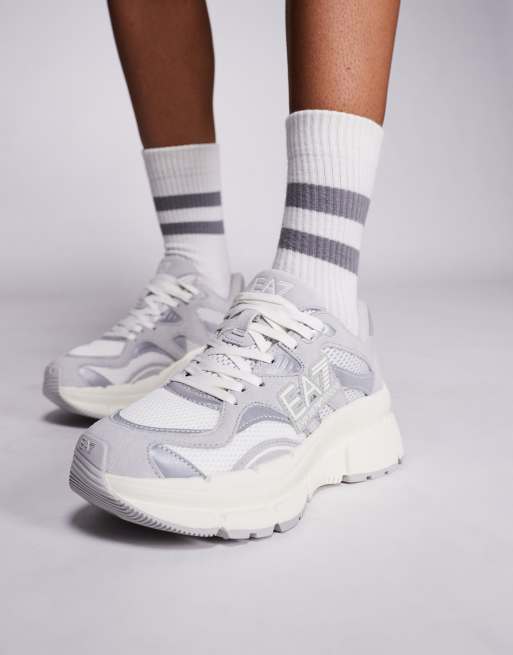 Armani EA7 - Chunky sneakers in misto camoscio color bianco sporco e grigio con logo