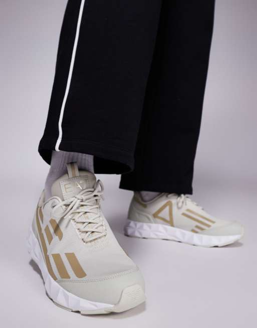 Armani - EA7 - Gebreide sportschoenen met logo in beige en goud, 2 van 5
