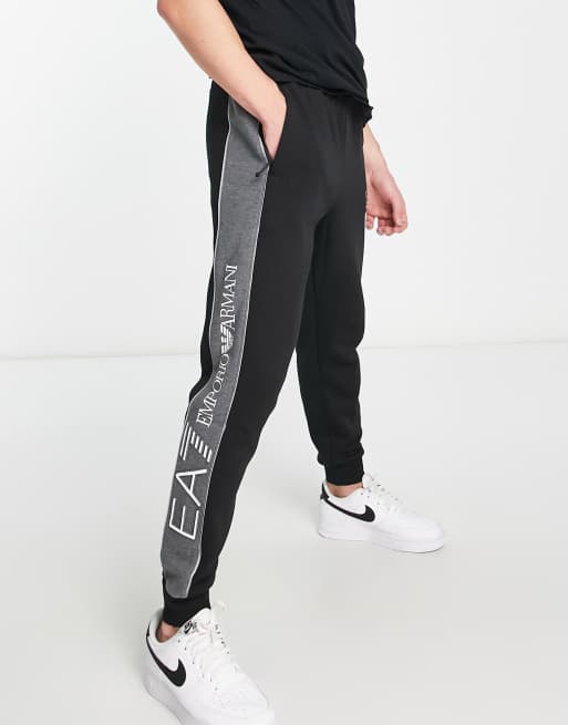 Armani EA7 Joggingbroek met zijstreep in zwart