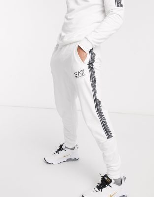 white ea7
