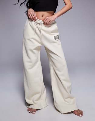 EA7 ARMANI EA7 LOGO WIDE LEG SWEATPANTS 
