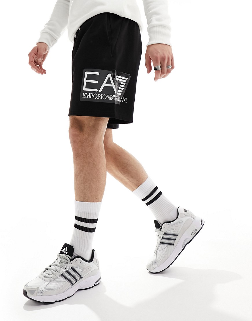 armani - ea7 - sorte sweat-shorts med stort logo på siden-black