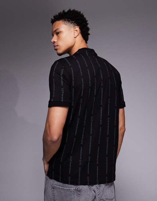 Armani – EA7 – Svart t-shirt med heltäckande monogrammönster, 3 av 5
