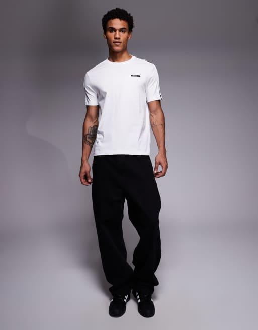 Armani EA7 - T-shirt girocollo bianca con fettuccia con logo , 2 di 5