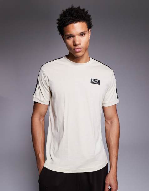 Armani - EA7 - T-shirt met logobies in gebroken wit - view 1