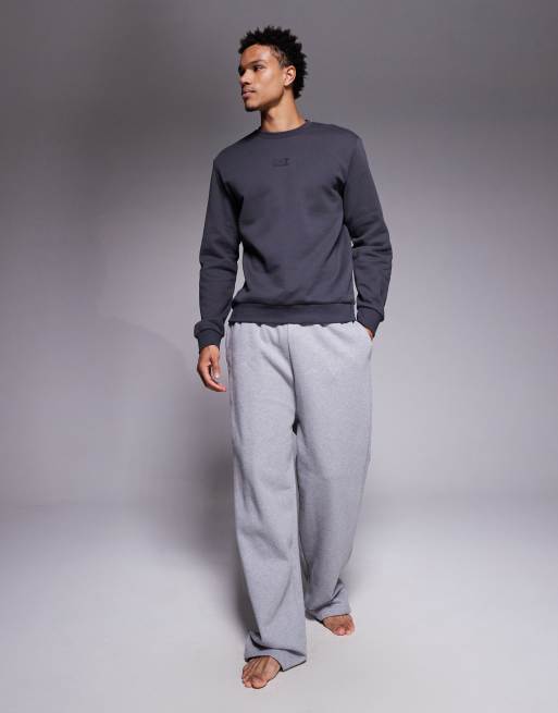 Armani EA7 train core central logo sweatshirt in charcoal, 2 of 5